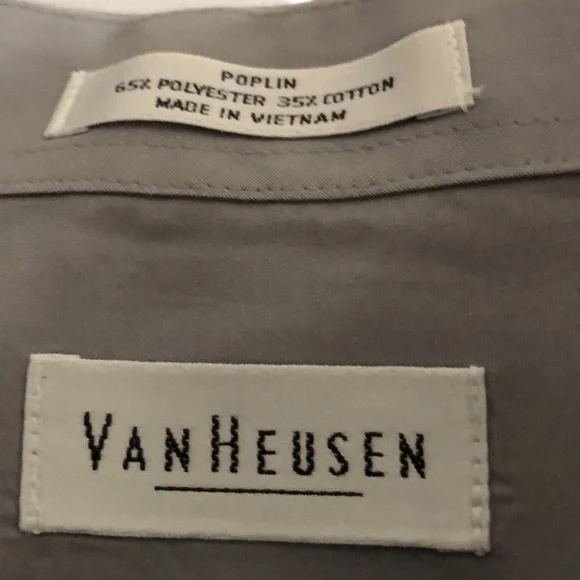 (2) Men's Van Heusen Wrinkle Free Long-Sleeve Shirts - Picture 5 of 10